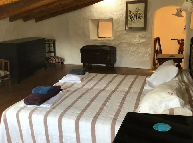 Casa Maria Samper del Salz